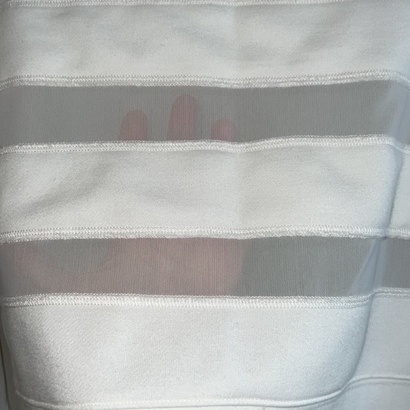 Abercrombie and Fitch crew neck pullover - Picture 3 of 5